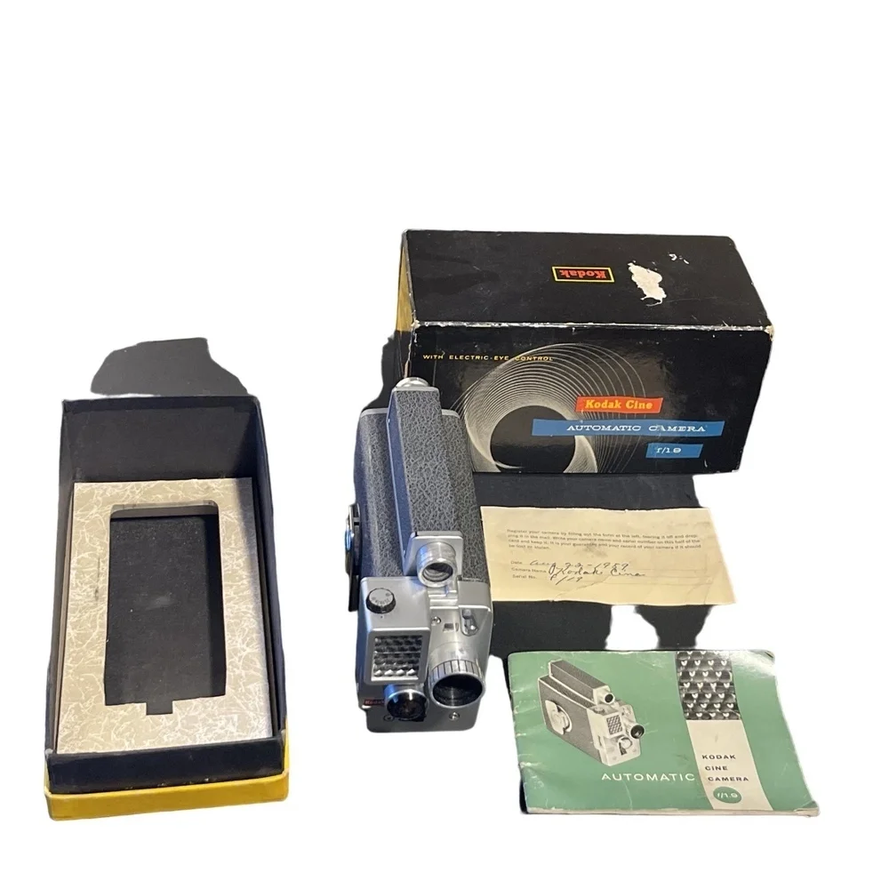 Kodak Cine Automatic Camera with Electric Eye Control - Vintage Film Camera - Picture 3 of 3